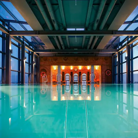 Hotel Vienna House By Wyndham Andel's 4*