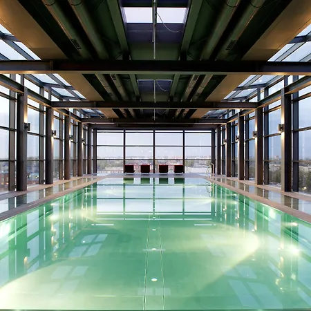 Vienna House By Wyndham Andel's Hotel 4*