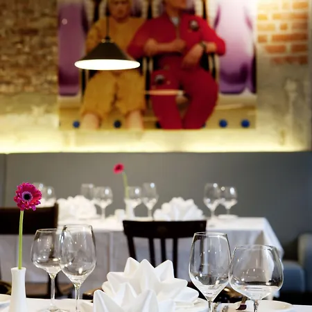 Vienna House By Wyndham Andel's 4* وودج