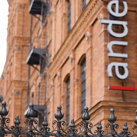 Vienna House By Wyndham Andel's فندق