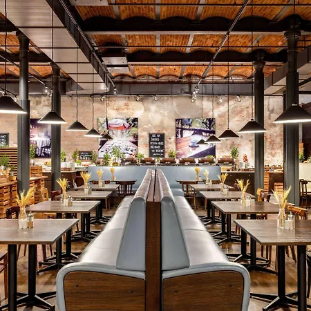 Vienna House By Wyndham Andel's Hotel 4*