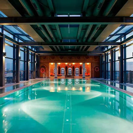 Vienna House By Wyndham Andel's 4* وودج